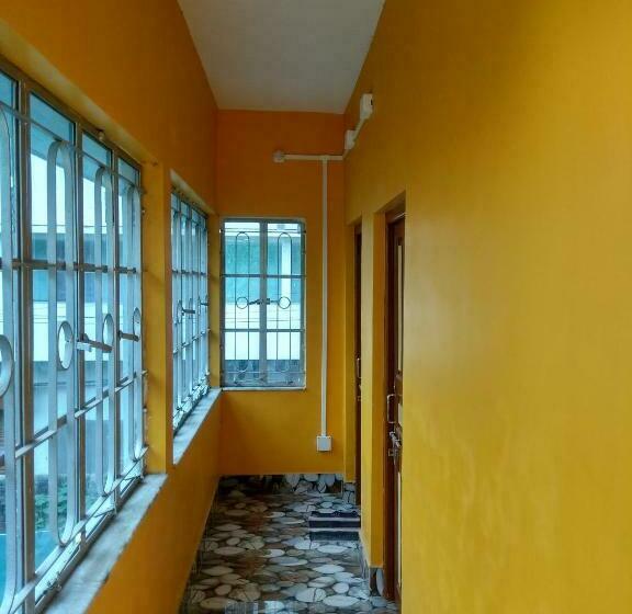 Hotel Roy Guest House