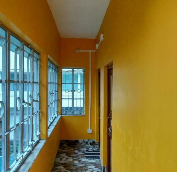 Hotel Roy Guest House