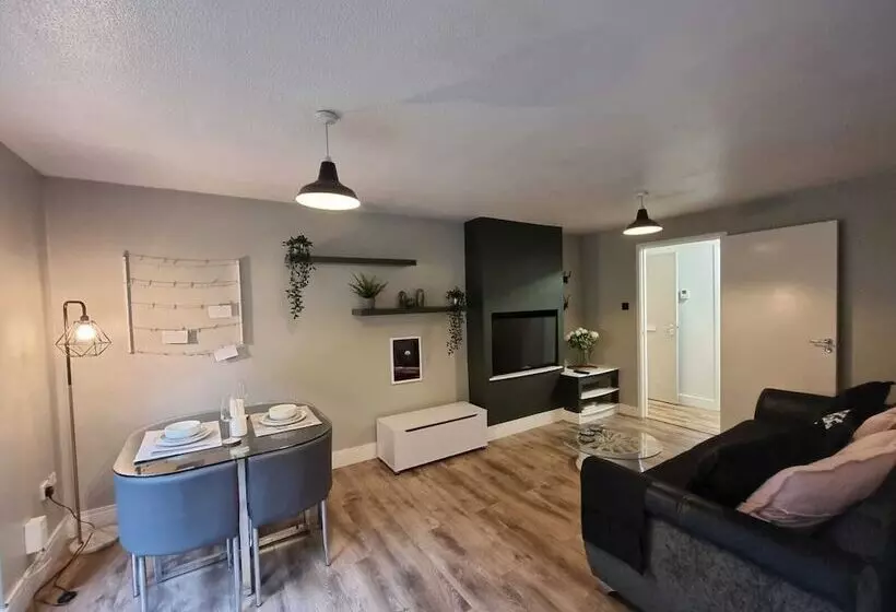 Park View Garden Apartment