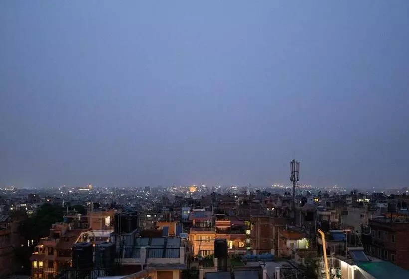 پانسیون Vajra House