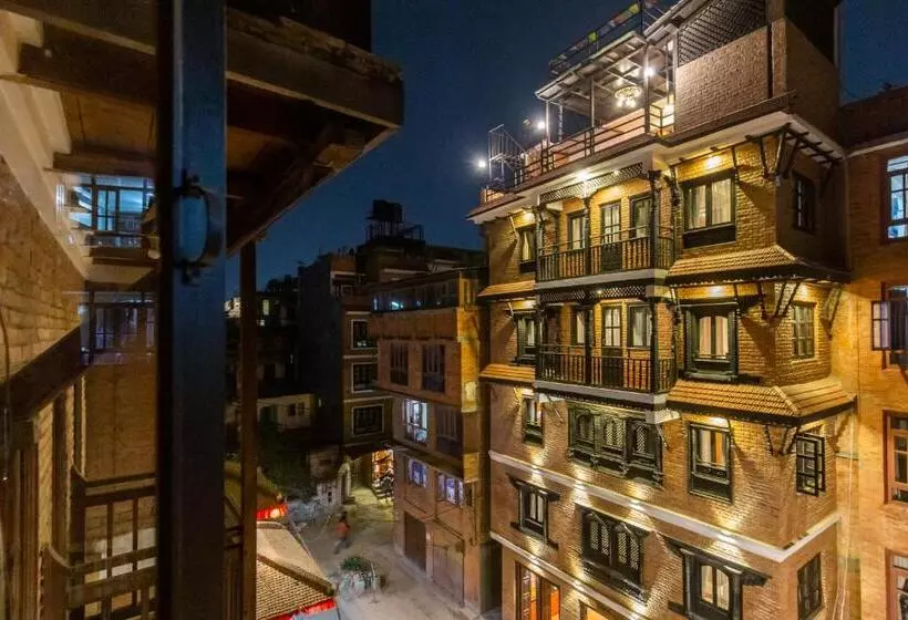 پانسیون Vajra House