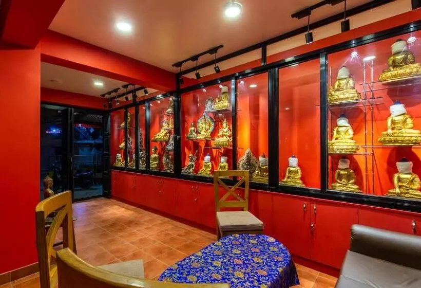 پانسیون Vajra House