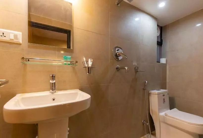 پانسیون Vajra House