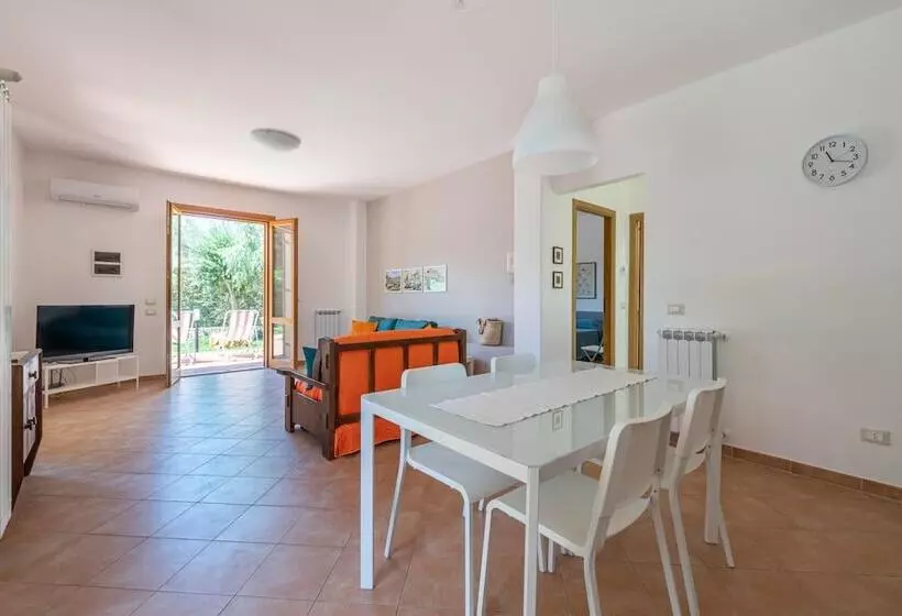 Villa Poldino Con Giardino By Wonderful Italy