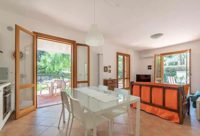 Villa Poldino Con Giardino By Wonderful Italy