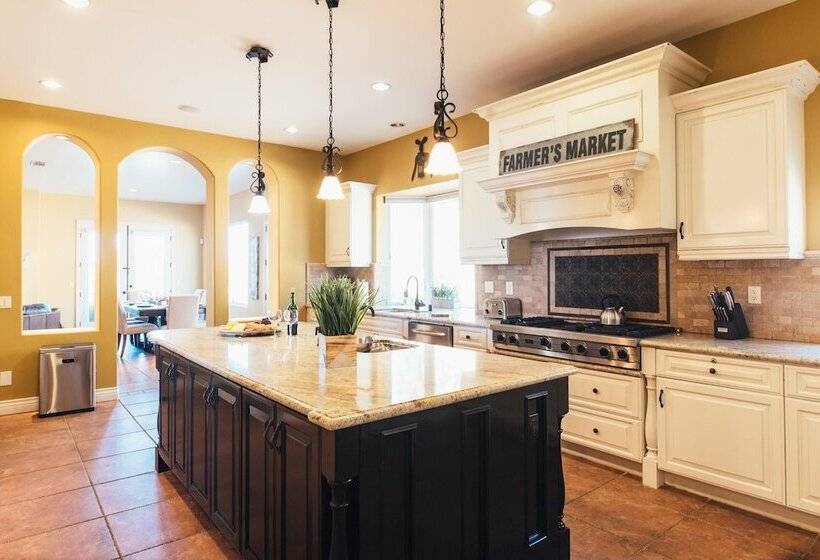 Via Del Sur By Avantstay Private Spanish Villa W Views Walk To Wineries