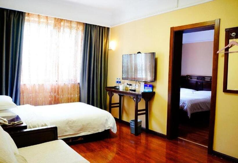 Отель Hujialou Hot Spring