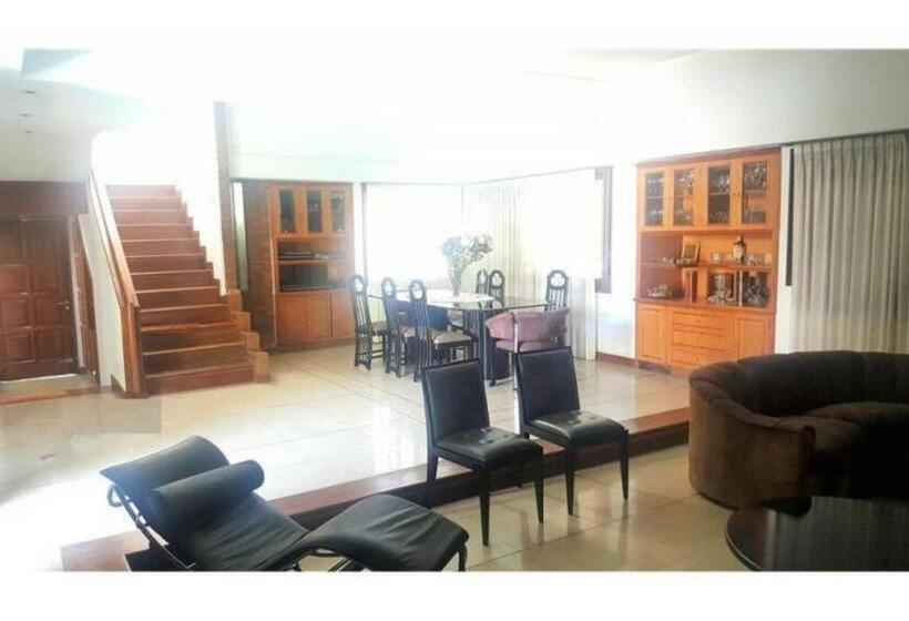 Amazing Villa With Swimming Pool, 50 Mins From Bue