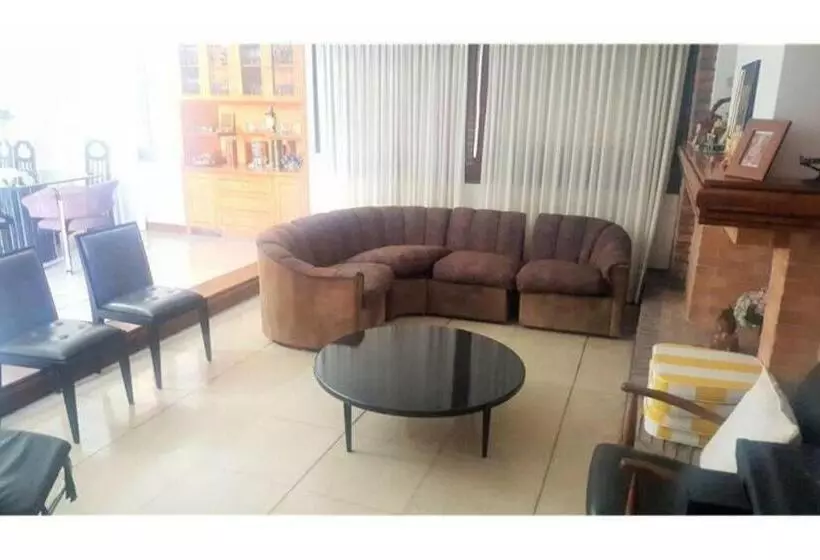 Amazing Villa With Swimming Pool, 50 Mins From Bue
