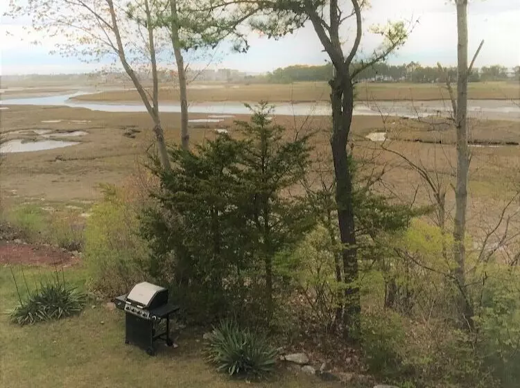 Footbridge Hideaway Q967 A Spacious Home Very Near To The Fabulous Footbridge Beach Entrance 4 Bed