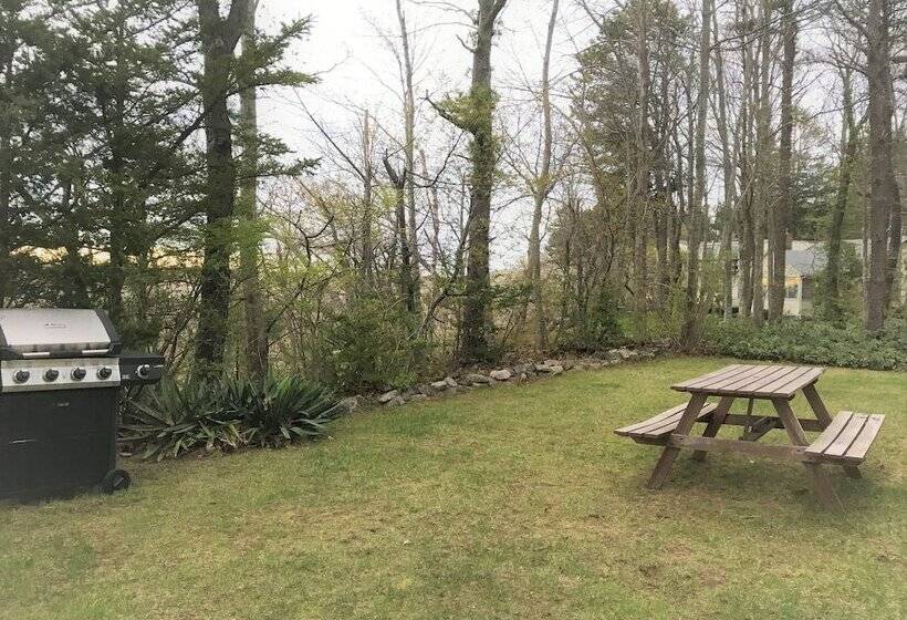 Footbridge Hideaway Q967 A Spacious Home Very Near To The Fabulous Footbridge Beach Entrance 4 Bed