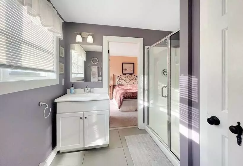 Footbridge Hideaway Q967 A Spacious Home Very Near To The Fabulous Footbridge Beach Entrance 4 Bed