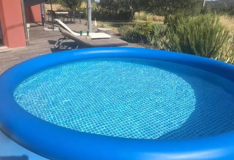 Aamiaismajoitus (B&B) Belle Chambre Avec Vue Dans Maison D Architecte