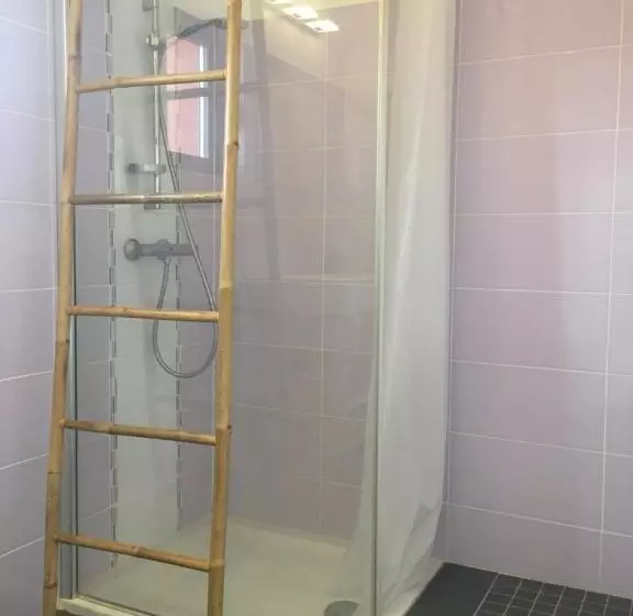 Aamiaismajoitus (B&B) Belle Chambre Avec Vue Dans Maison D Architecte