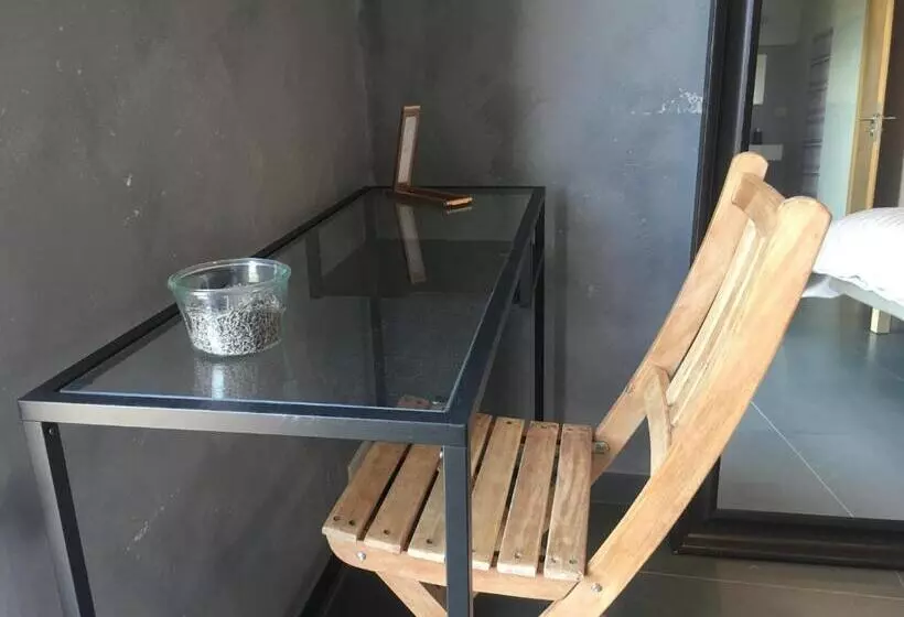 Aamiaismajoitus (B&B) Belle Chambre Avec Vue Dans Maison D Architecte