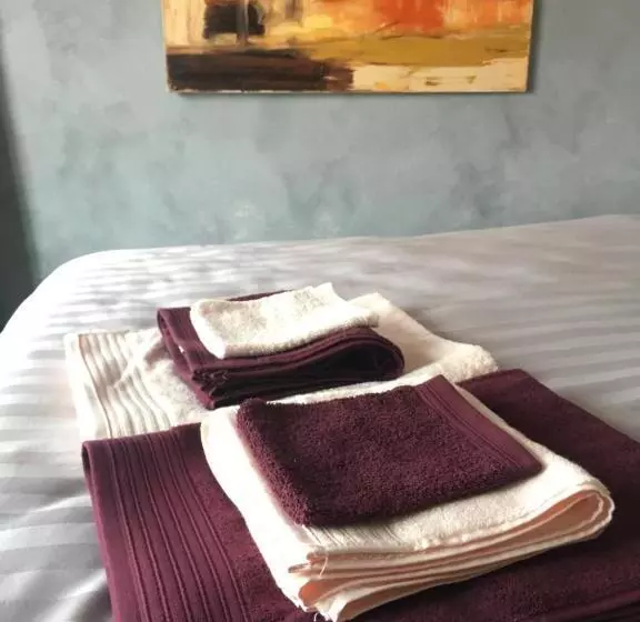 Aamiaismajoitus (B&B) Belle Chambre Avec Vue Dans Maison D Architecte