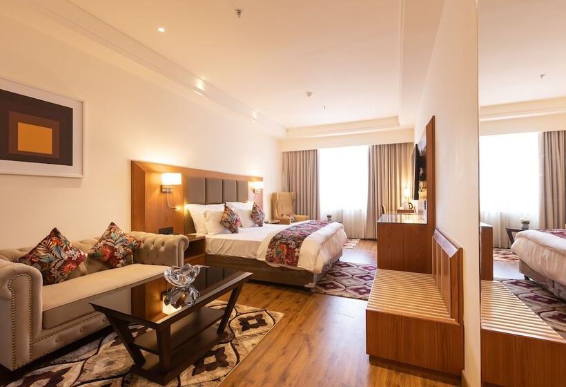 هتل Clarks Inn Express Ludhiana