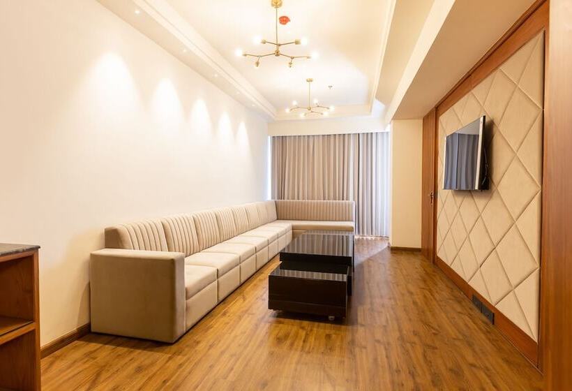 هتل Clarks Inn Express Ludhiana