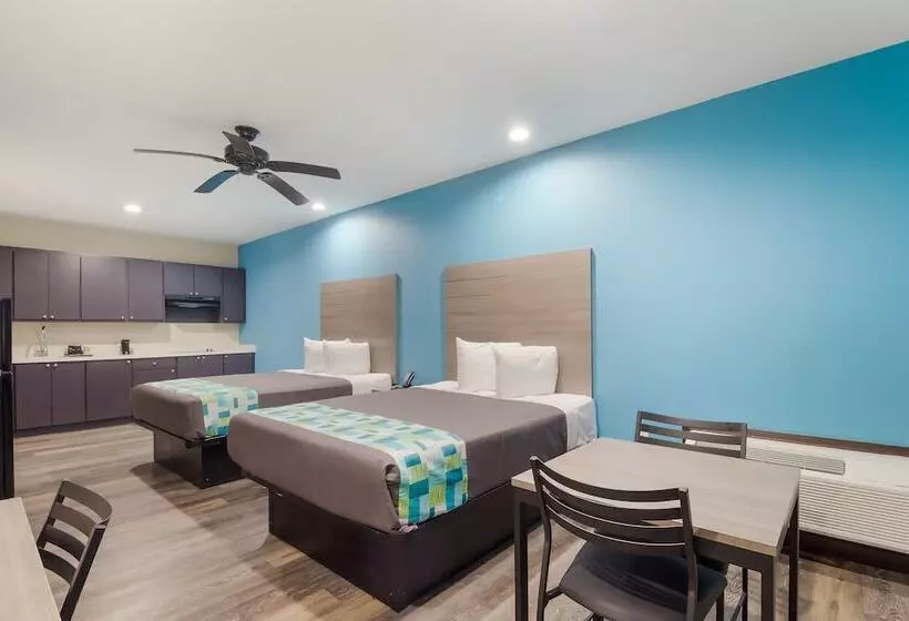 Hotelli Scottish Inns & Suites Hitchcock Santa Fe