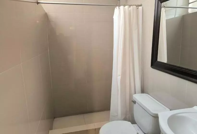 ホテル Hostal Europa