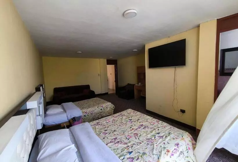 ホテル Hostal Europa