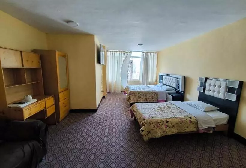 ホテル Hostal Europa