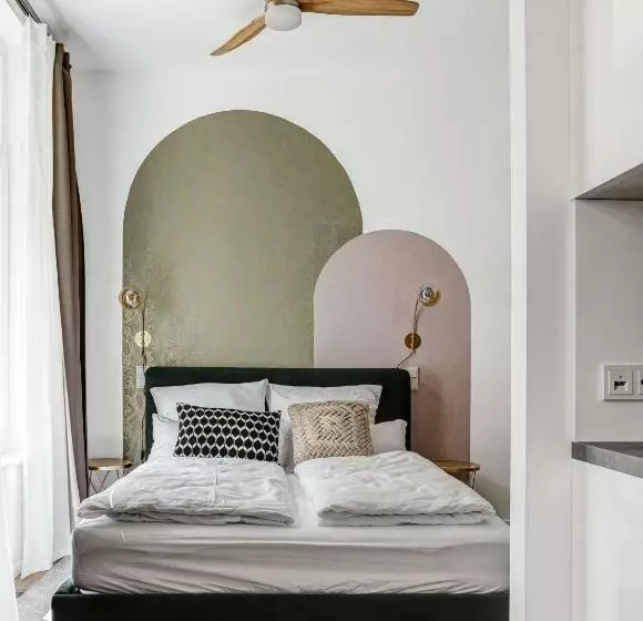 Arbio I Luxury Apartments In East Side Gallery