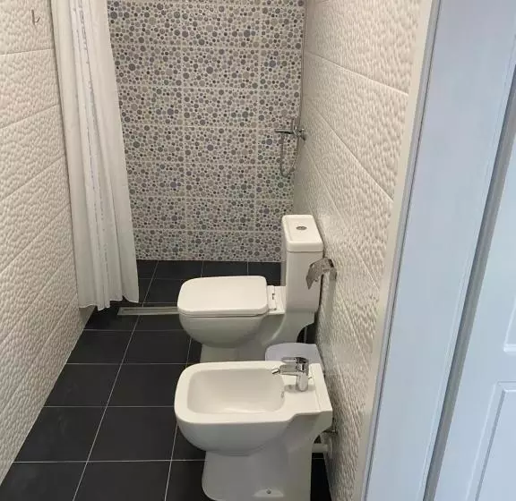 ペンション Vila Ajdinaj