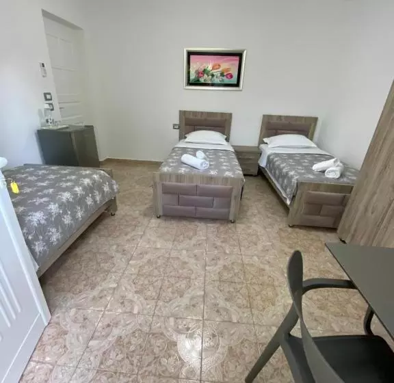 ペンション Vila Ajdinaj