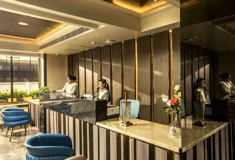 The Monarch Hotel & Convention Centre