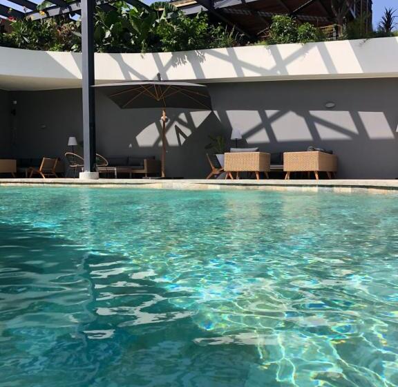 هتل Boma Lifestyle