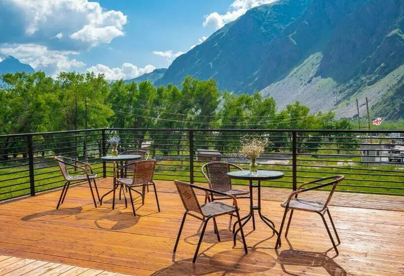 هتل Darchi Kazbegi