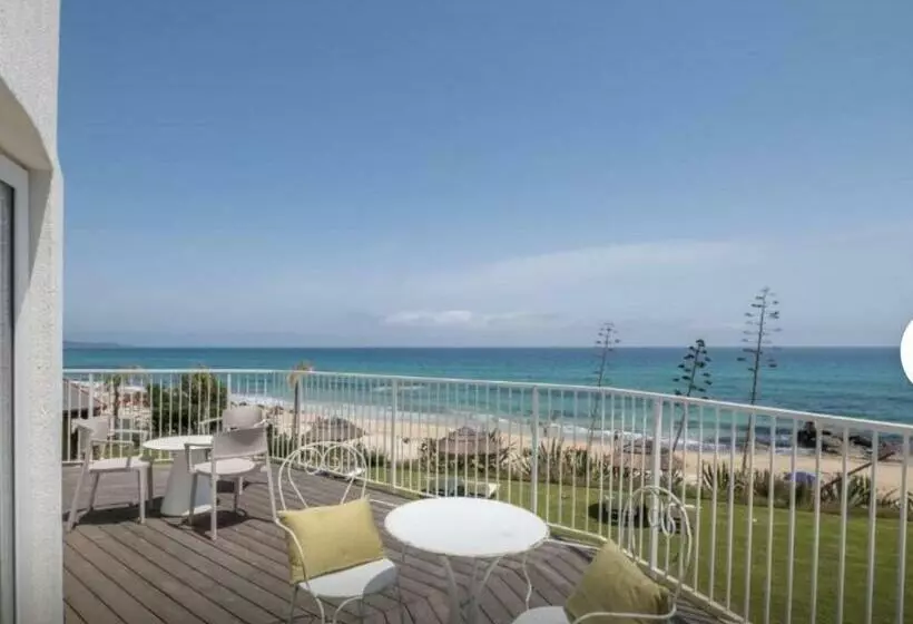 Hotelli Villa Escargot Luxury In Costa Rei Beach
