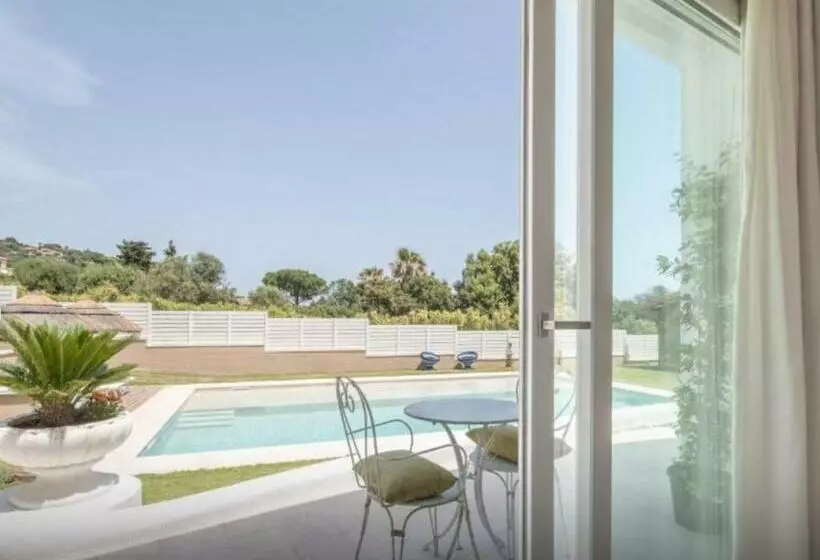 Hotelli Villa Escargot Luxury In Costa Rei Beach