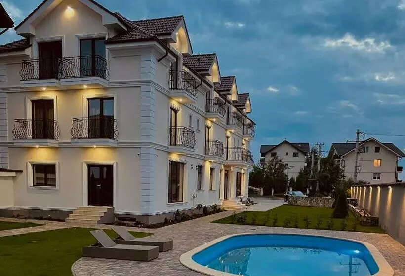 ペンション Royal Boutique