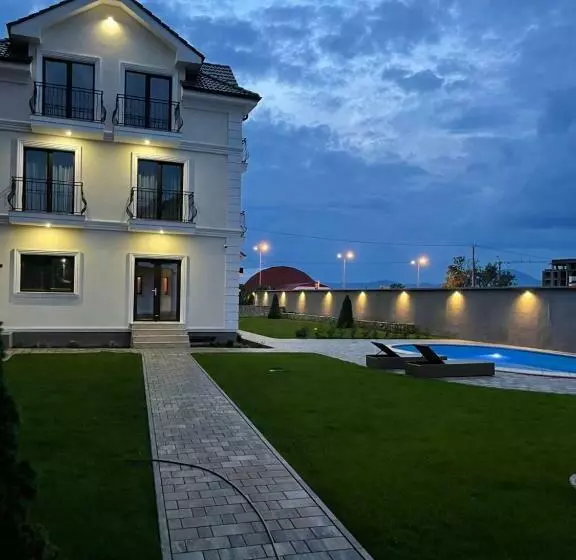 ペンション Royal Boutique