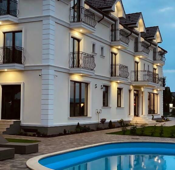 펜션 Royal Boutique