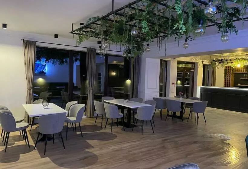 ペンション Royal Boutique