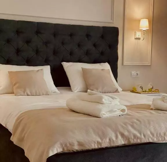 ペンション Royal Boutique