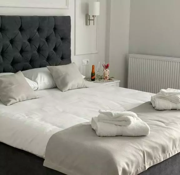 ペンション Royal Boutique