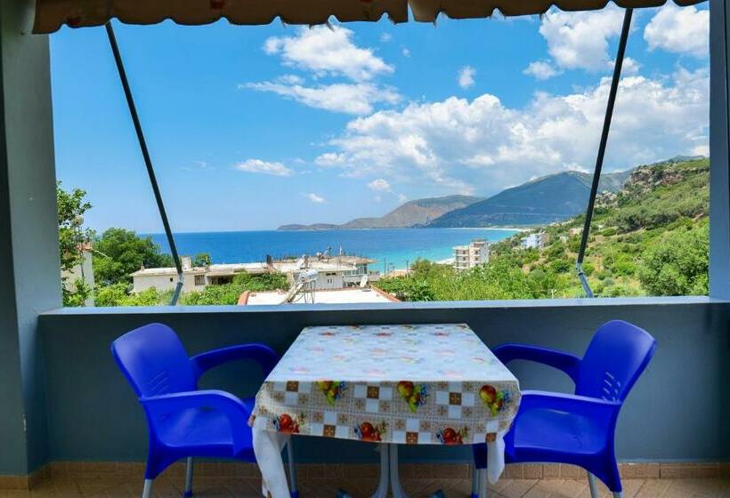 פנסיון Vila Juli 1