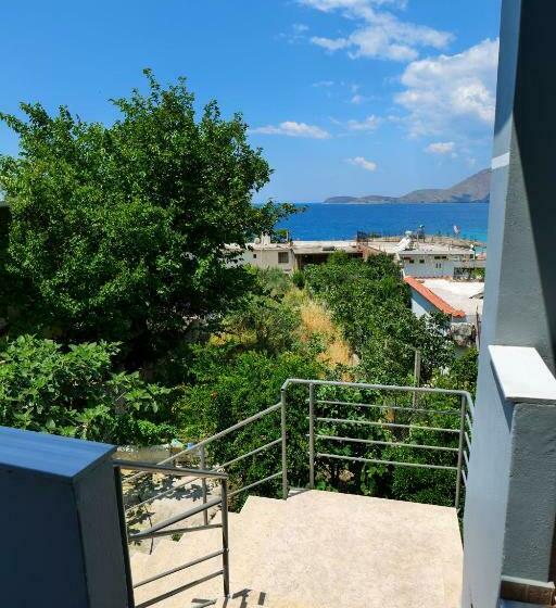 פנסיון Vila Juli 1