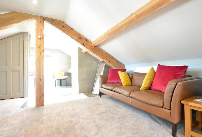 住宿加早餐  Fairfield House And Gardens