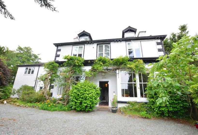 住宿加早餐  Fairfield House And Gardens