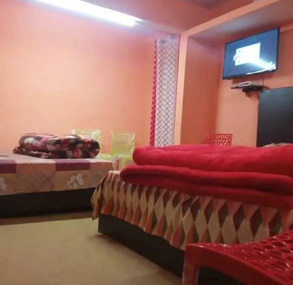 Hotelli Badri Kedar Hometay