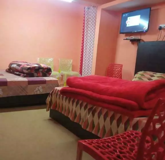 Hotelli Badri Kedar Hometay