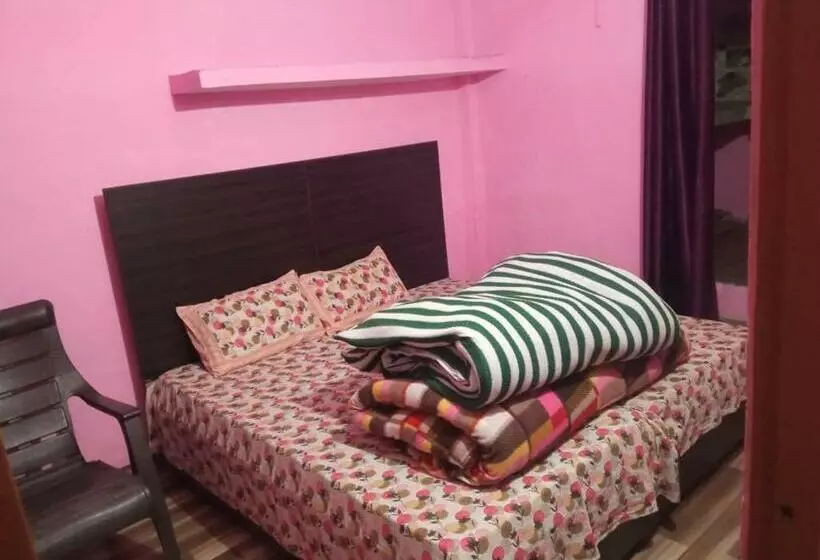 Hotelli Badri Kedar Hometay