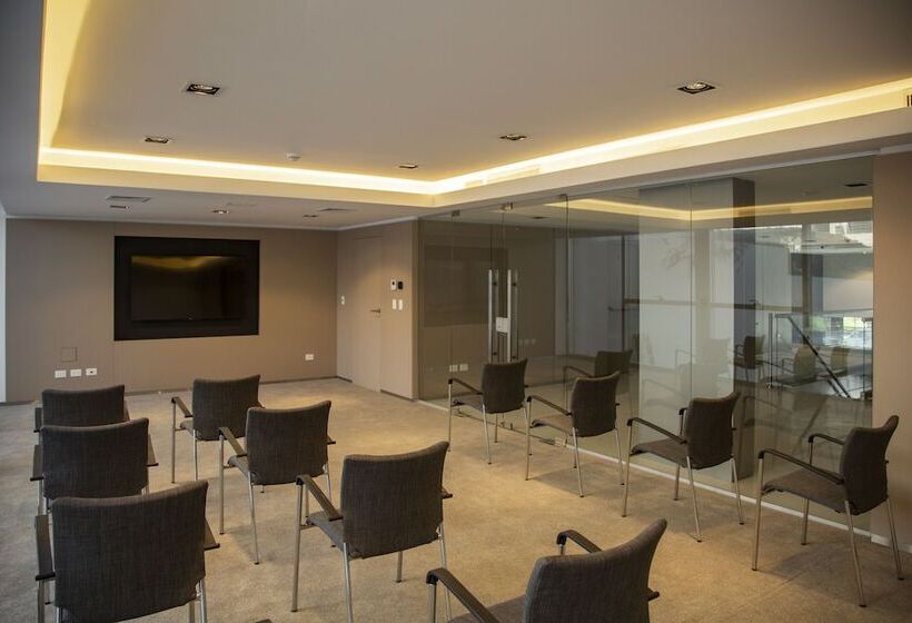 فندق Dazzler By Wyndham La Plata