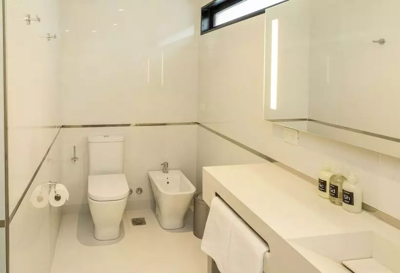 Hotelli Dazzler By Wyndham La Plata