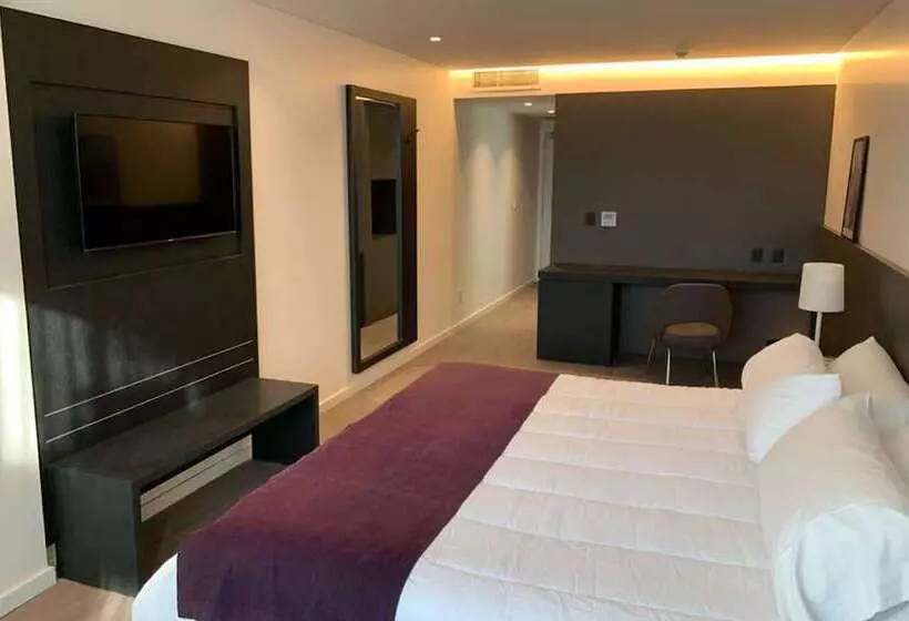 Hotelli Dazzler By Wyndham La Plata